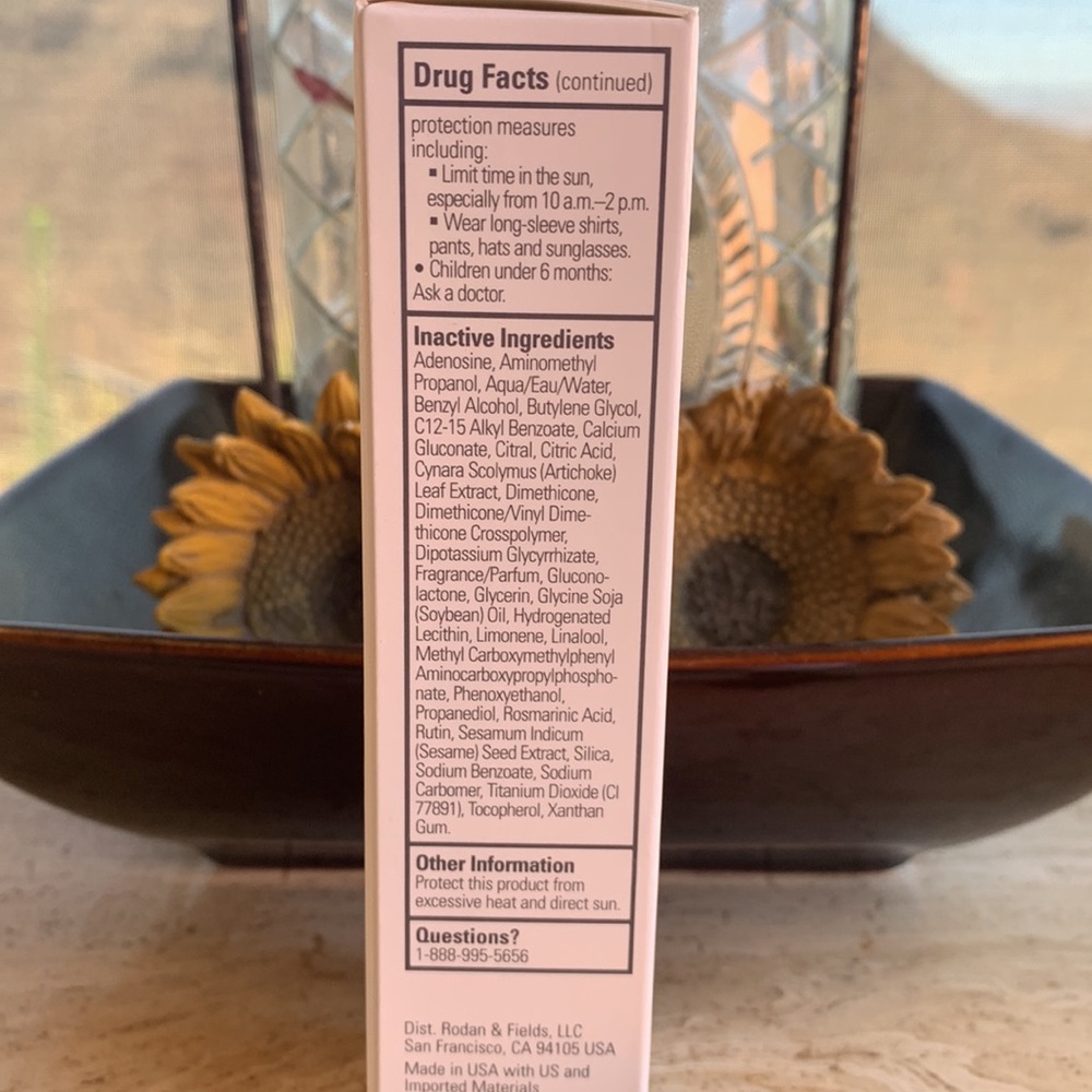 NIB Rodan + Fields REVERSE Brightening Defense Fluid Lotion Step 3 am - Picture 4 of 5
